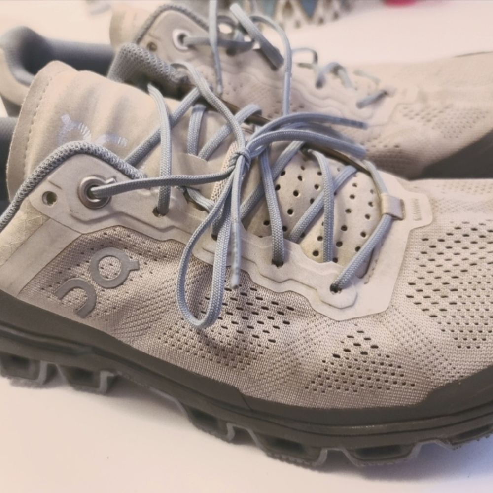 On Running Cloudventure trail running shoes